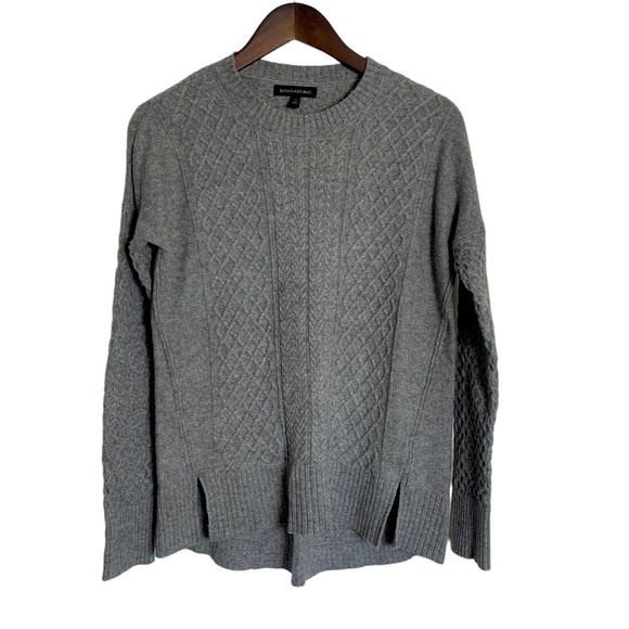Banana Republic Sweaters - Banana Republic Women's Cable Knit Wool Blend Sweater Gray Size Small Petite